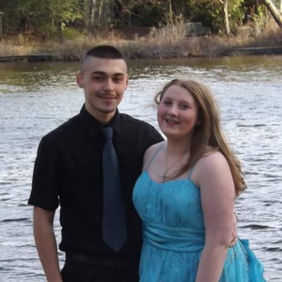 Meet your Posher, Kaitlyn - Picture 2 of 2